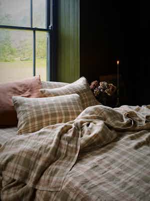 Piglet in Bed Plaid Linen Bedding Taupe 033