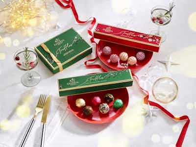 06 HOLIDAY TRUFFLE BOXES H 212 front