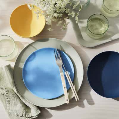 2022 0201 outdoor dining fable new york colorful bamboo dinnerware exclusive mixed set 1x1 rocky luten 026